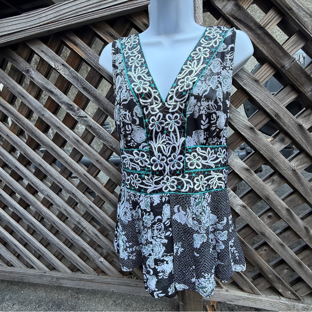 Nicole by Nicole Miller Black Floral Peplum Sleeveless Blouse Y2K Babydoll | 14 - Picture 4 of 16